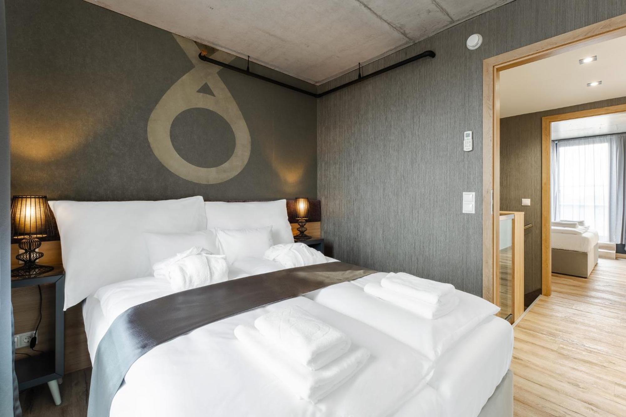 Onyx Luxury Budapest Exteriör bild