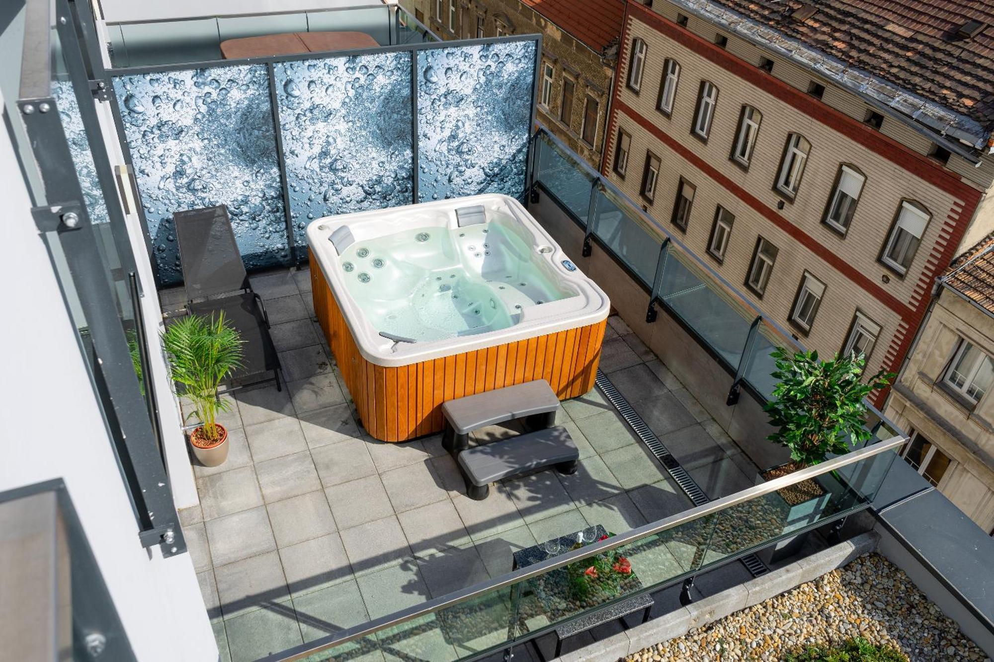 Onyx Luxury Budapest Exteriör bild