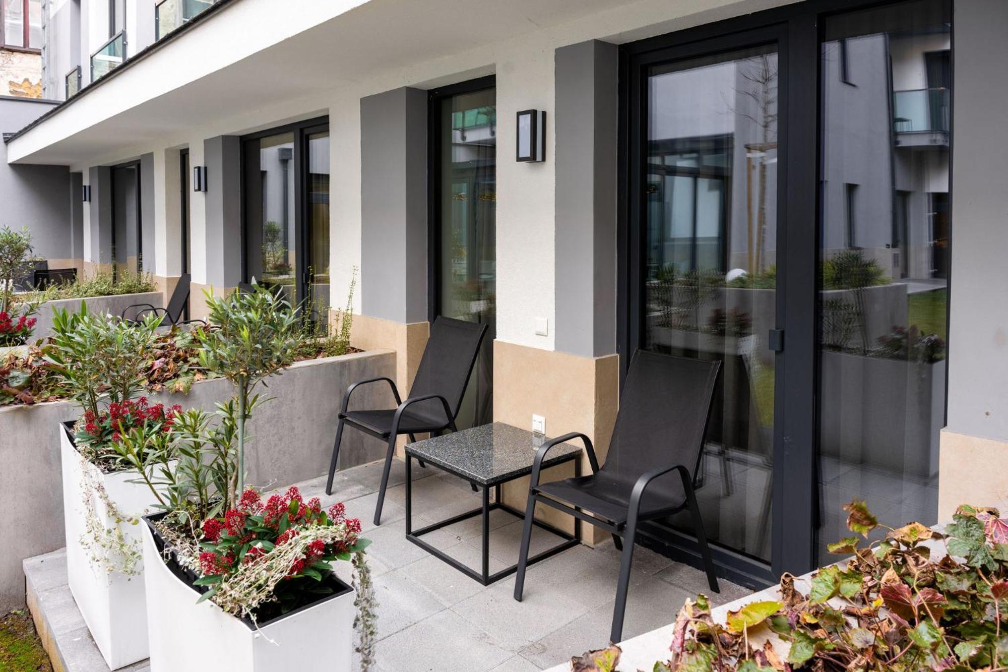 Onyx Luxury Budapest Exteriör bild