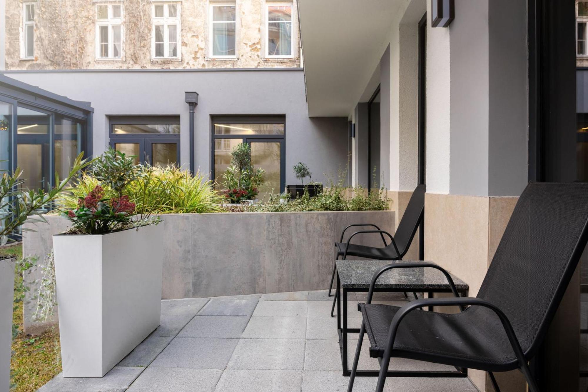 Onyx Luxury Budapest Exteriör bild