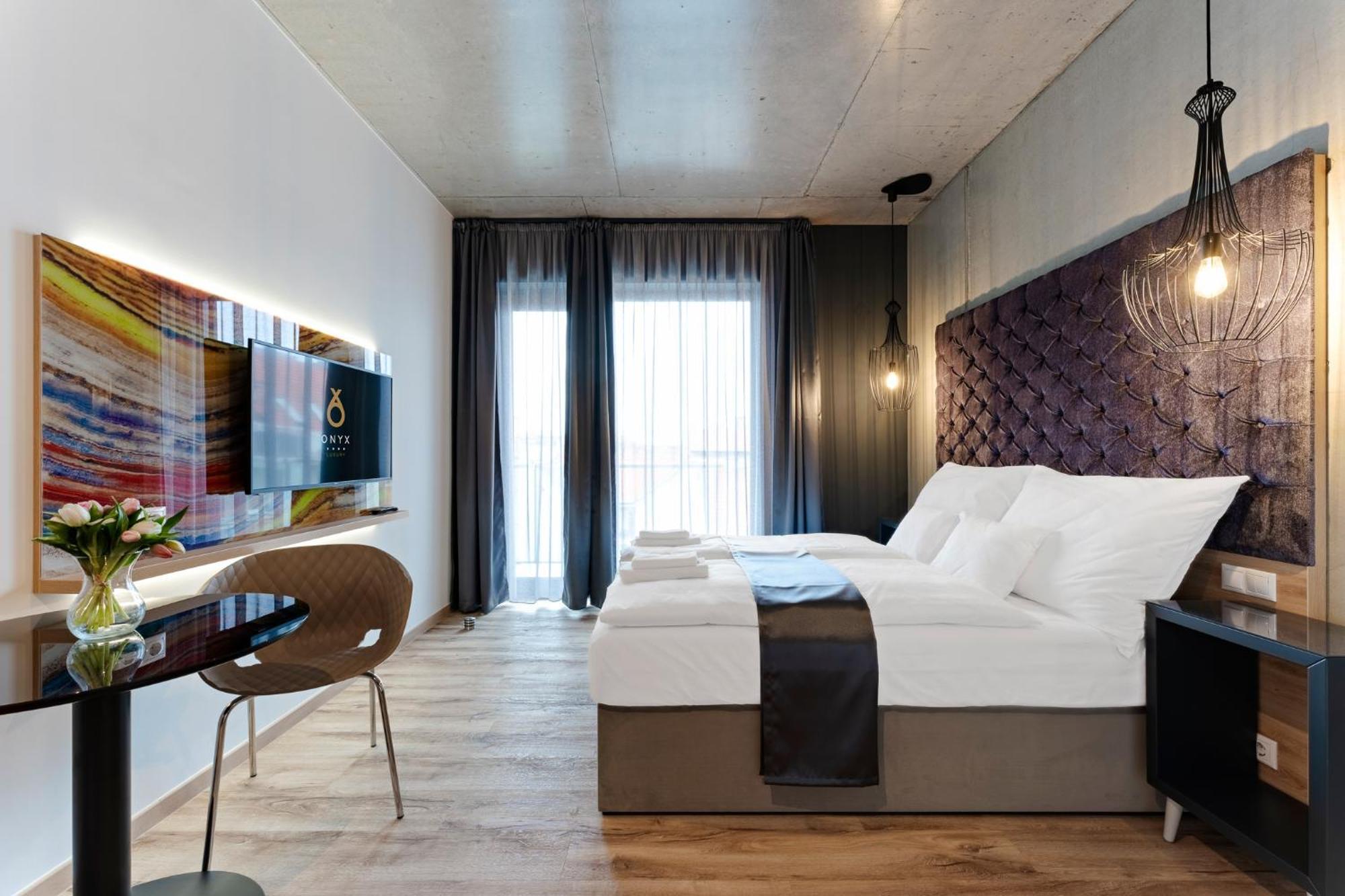 Onyx Luxury Budapest Exteriör bild