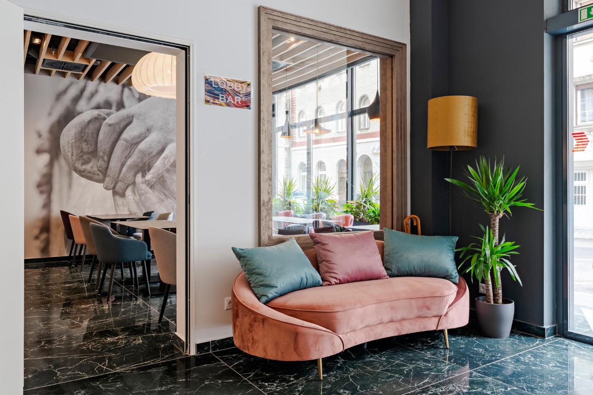 Onyx Luxury Budapest Exteriör bild