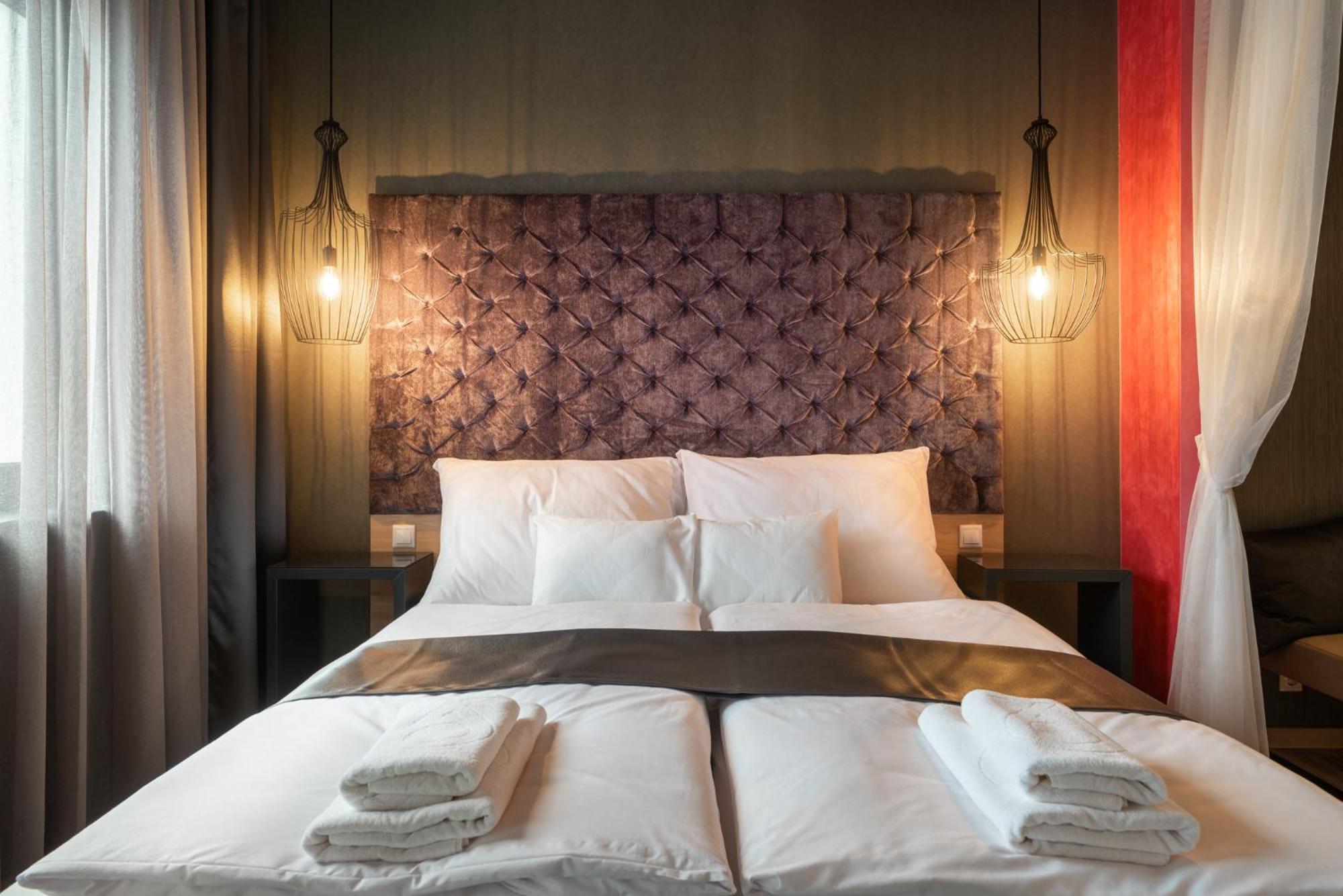Onyx Luxury Budapest Exteriör bild